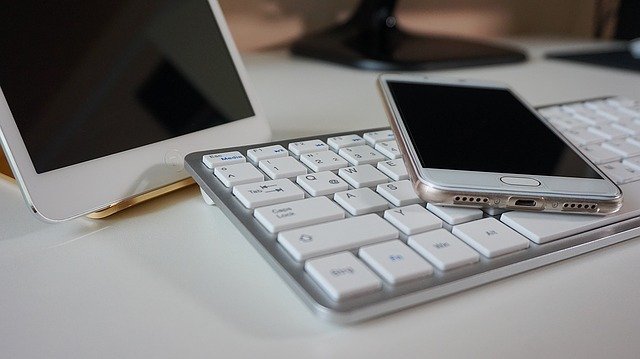 pracovat se sarthphonem